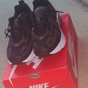 Nike Air Max 200 (GS)